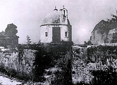 Fachada sudeste da Capela de São Simão do Bunheiro.